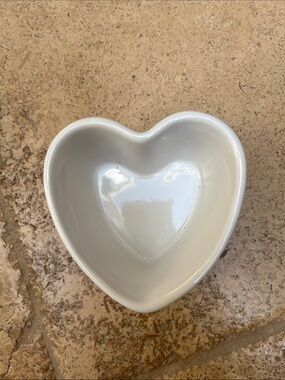 White Heart-Shaped Ceramic Serving Bowl